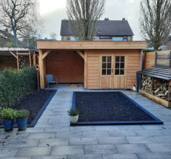 Schuur met overkapping Amerongen